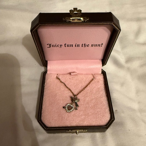 Vintage Juicy Couture Necklace - Picture 2 of 5